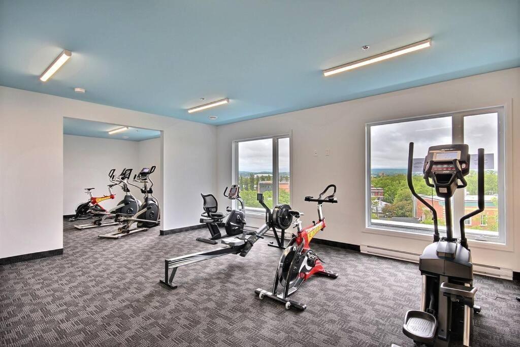 Appartamento Penthouse With Free Indoor Parking Downtown Québec Esterno foto