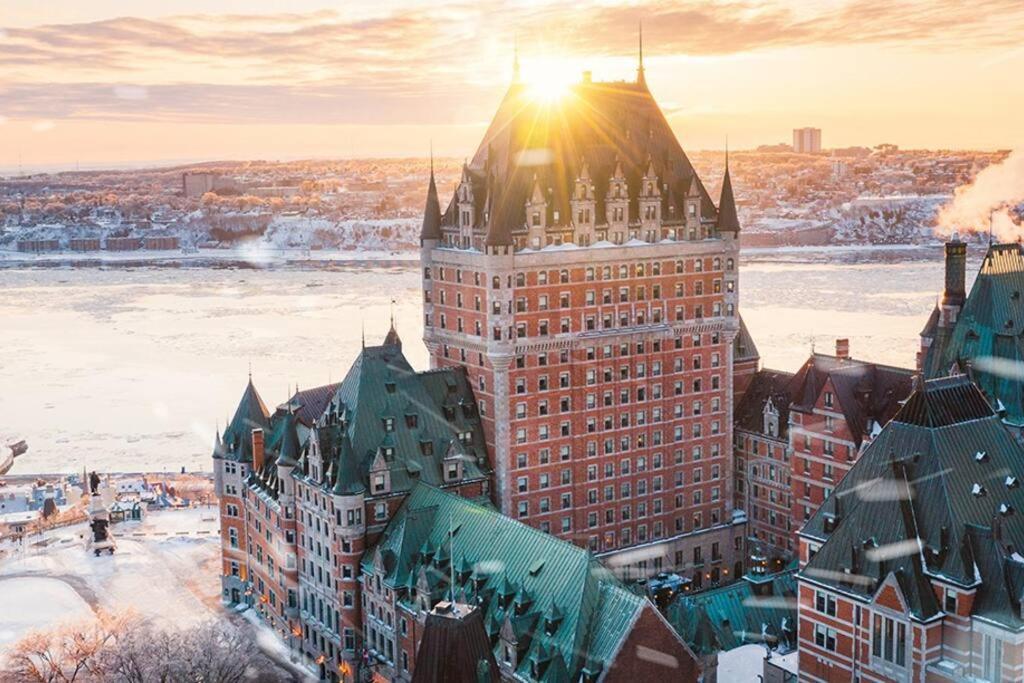 Appartamento Penthouse With Free Indoor Parking Downtown Québec Esterno foto